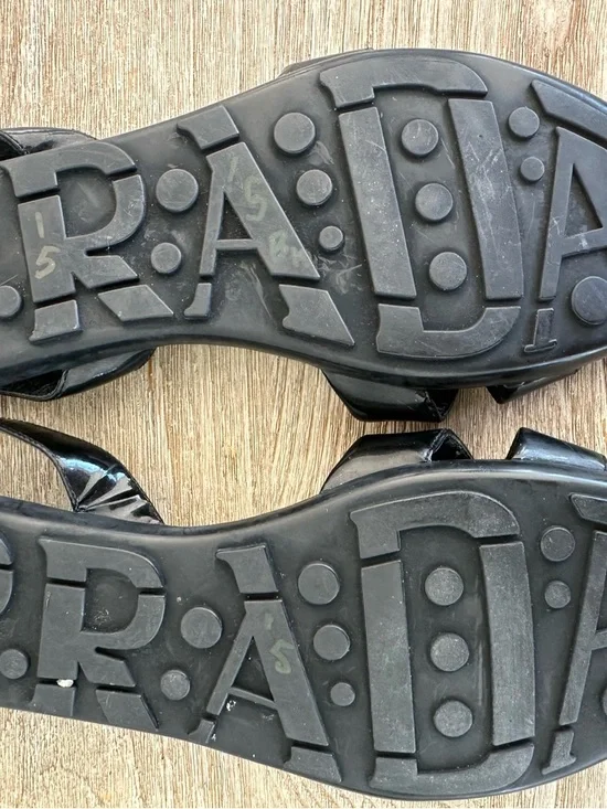 Prada Black Patent Leather Ankle-Strap Sandals Need TLC size 7.5 measured - Picture 7 of 8